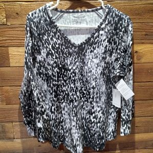 Westbound Women's Sweater Top Size M Dolman Sleeves Scoop-Neck animal prints